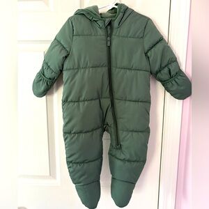 *NWT* Old Navy Puffer Snowsuit — 6-12m